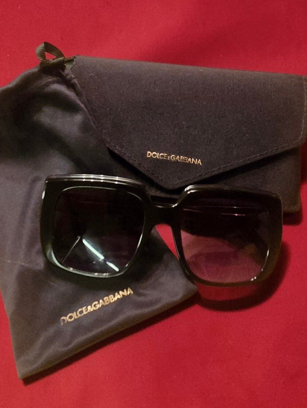 Dolce & Gabbana Black Gradient  Sunglasses. New With Case & Pouch DG 4414-F